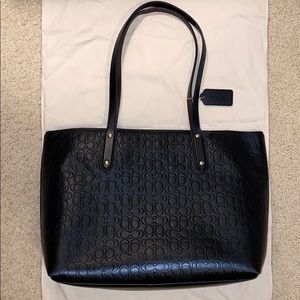Coach Signature Leather Zipped Tote EUC
